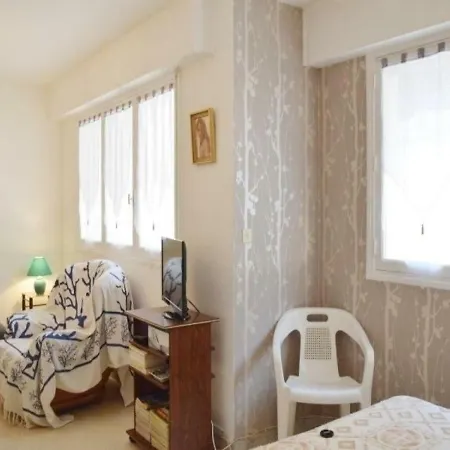 L'aurore 1 Apartment